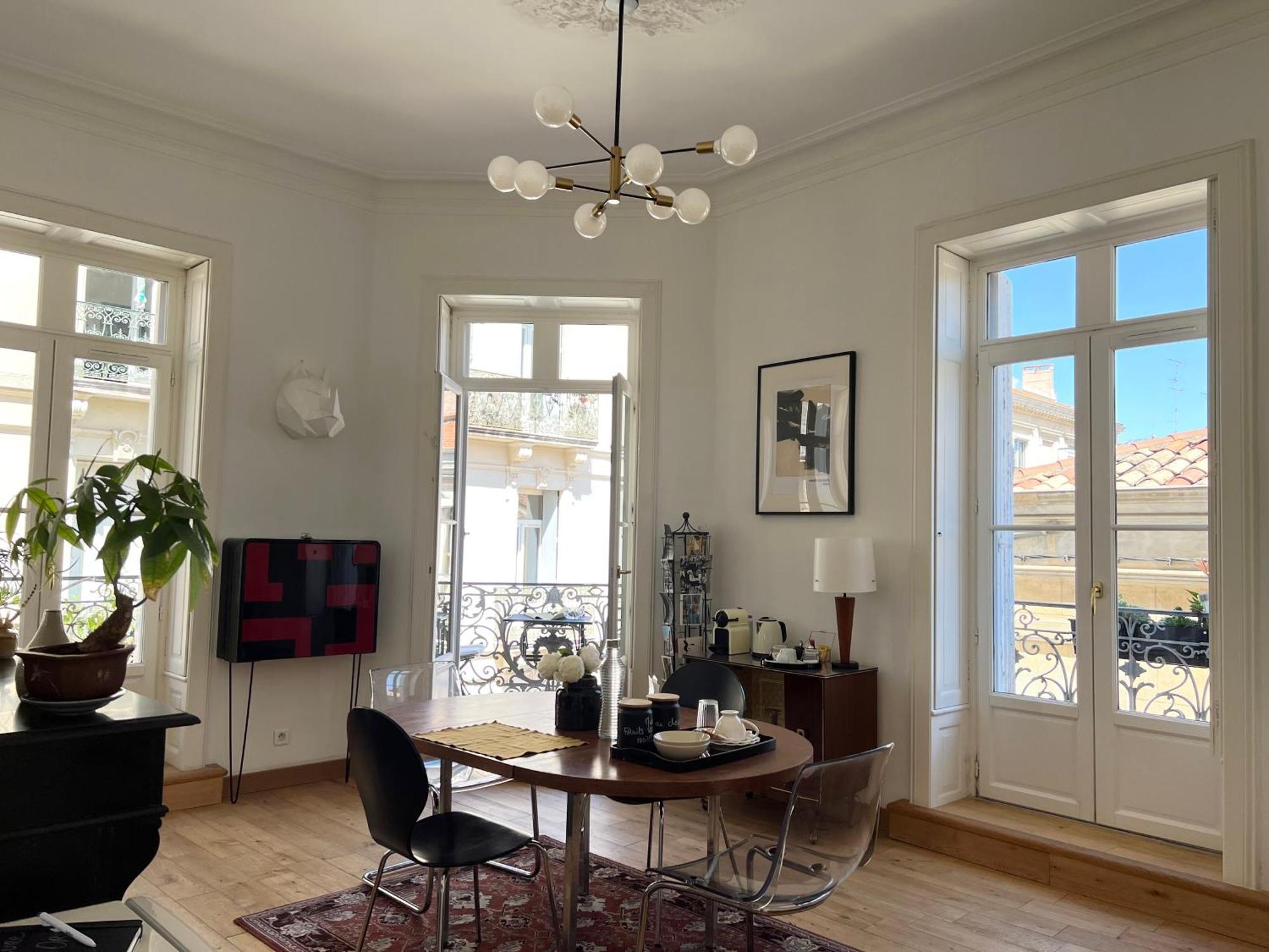 Au Coeur De M Bed & Breakfast Монпелие Екстериор снимка
