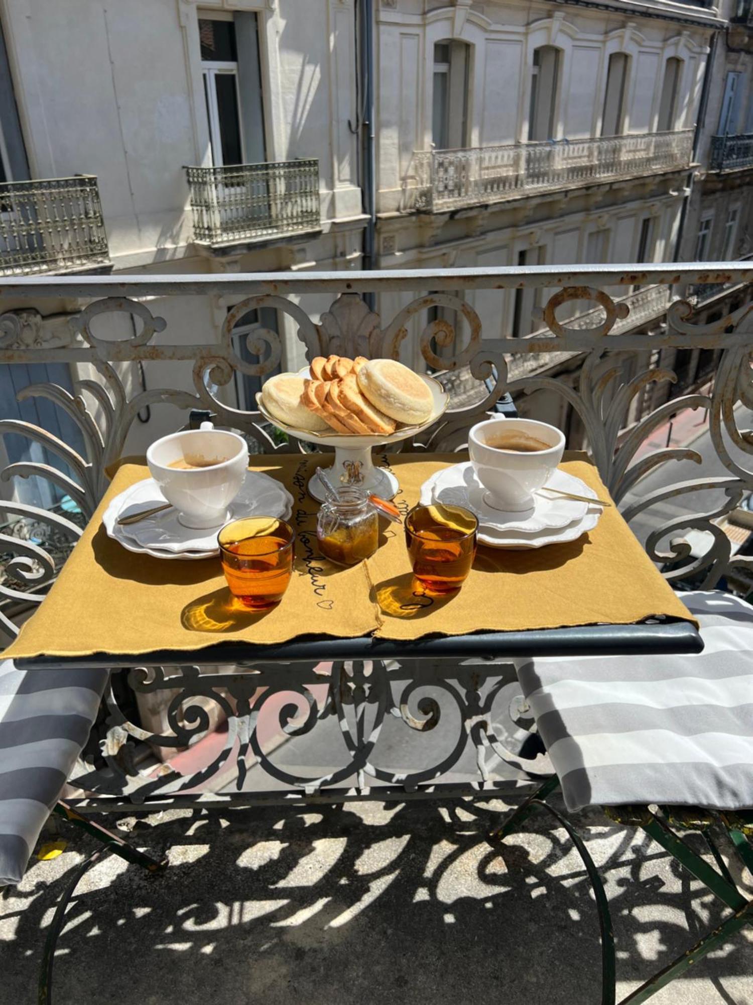 Au Coeur De M Bed & Breakfast Монпелие Екстериор снимка